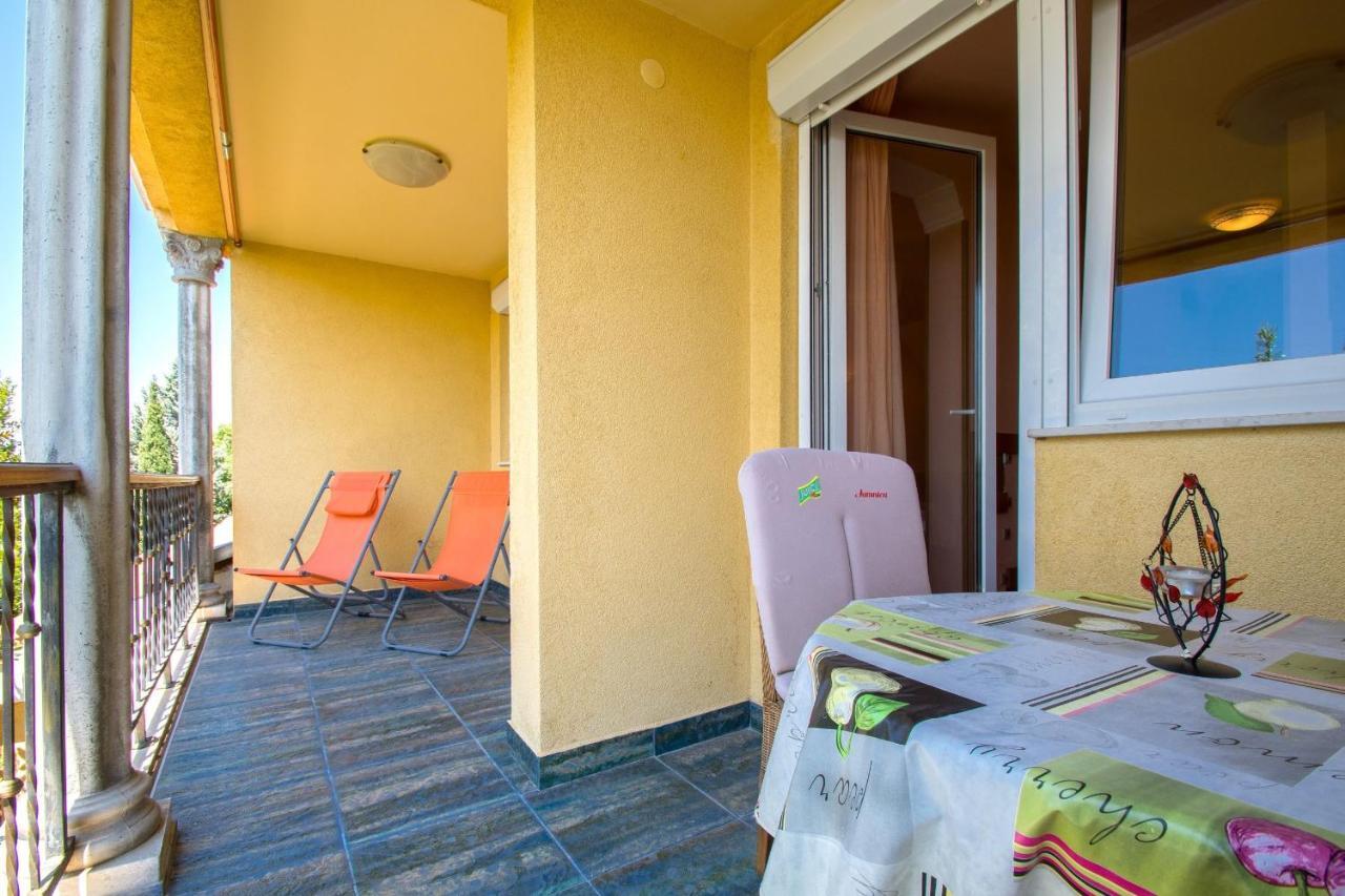 Apartments Oaza Dramalj Kültér fotó