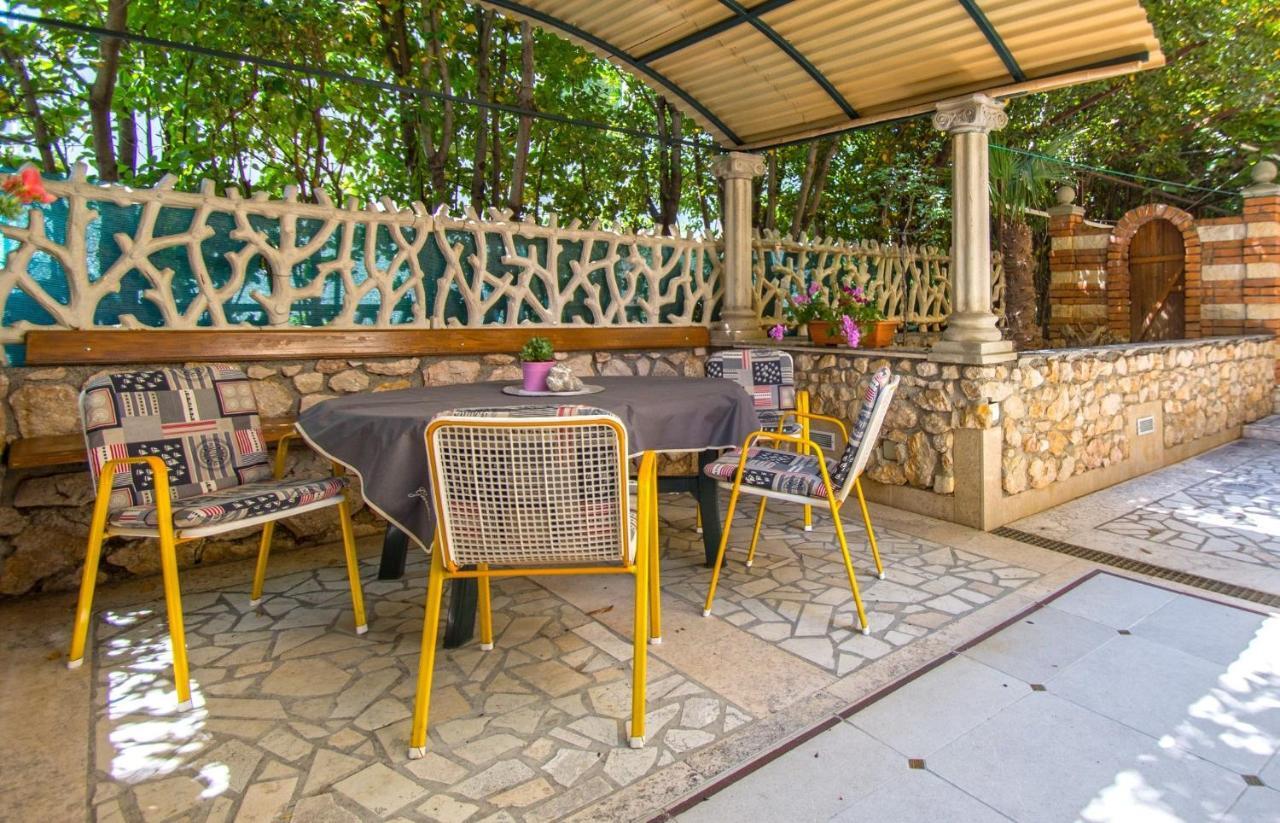 Apartments Oaza Dramalj Kültér fotó