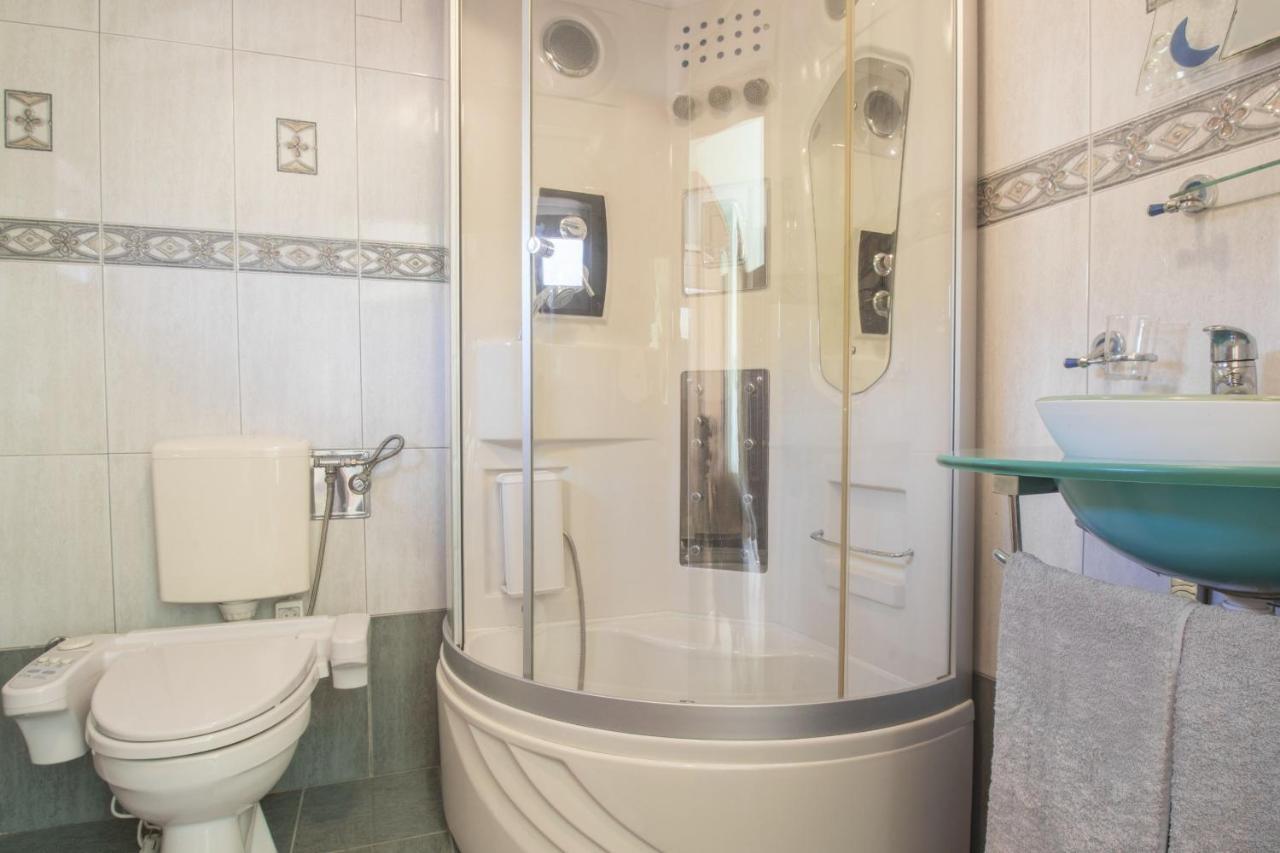 Apartments Oaza Dramalj Kültér fotó